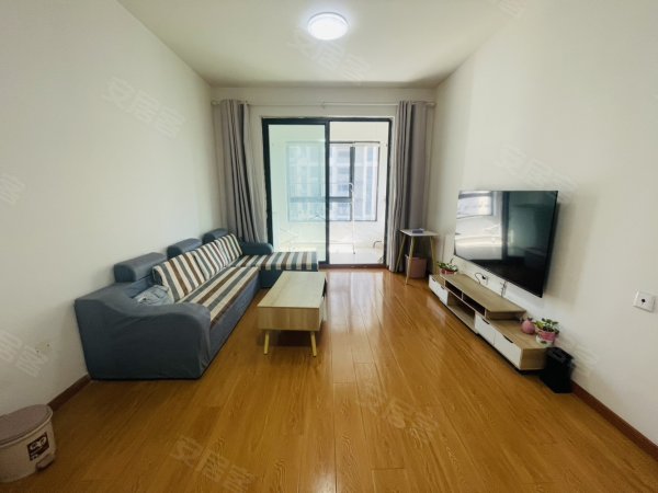 近杭州路小学~宝能城清爽三房~燃气热水器~家具家电齐全