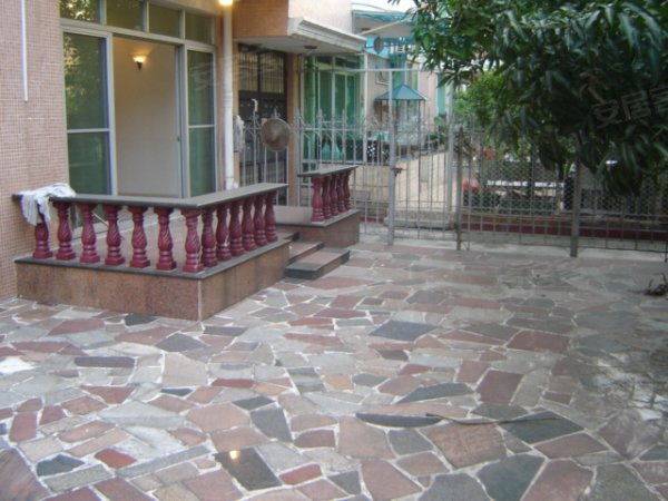 600x600.jpg