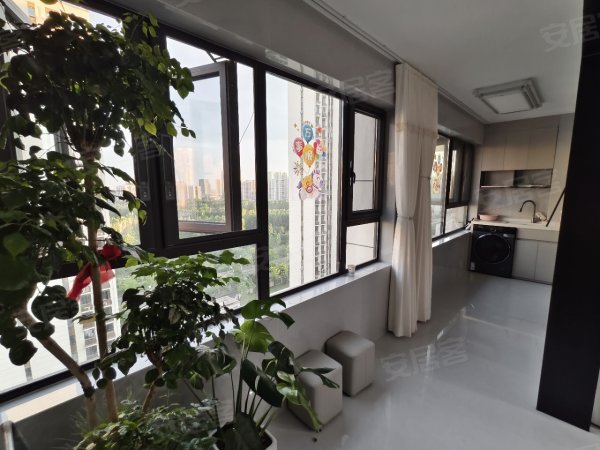 今日新出！停车方便_靠近金融港_方圆荟_书香湖畔沁园拎包入住