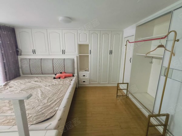 加侨悦湖公馆复式公寓_自住首次出租家电齐全拎包入住随时看房