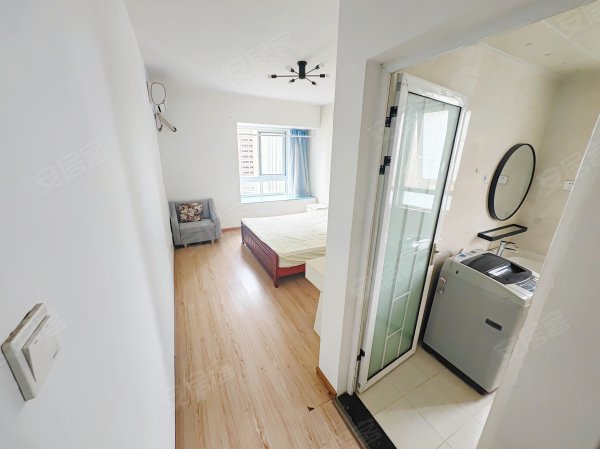 可月付_全女生_紫庐站_悦方_唯品会_巴黎都市四期_独立阳台
