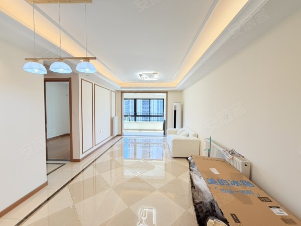 真图实拍_金科全屋定制柜_精装修三房_品牌家具家电_可配齐全