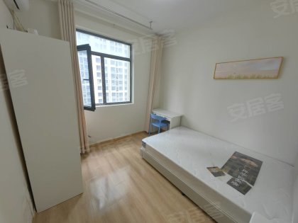 合肥滨湖宝能城精装修单间出租，拎包入住押一付一。包物业包网费