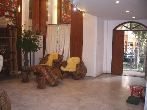 广州丽江花园王台别墅二手房,5室3厅4卫,