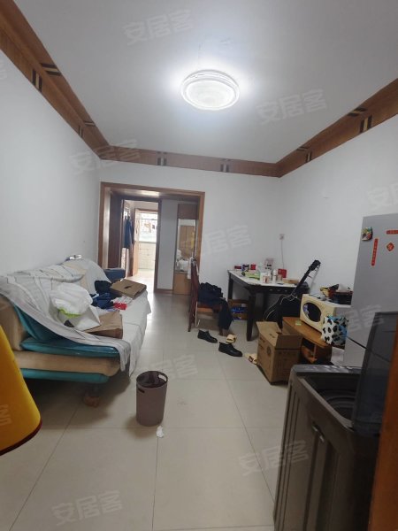 合肥市第五中学隔壁，_离五里井地铁口近，六楼拎包入住。
