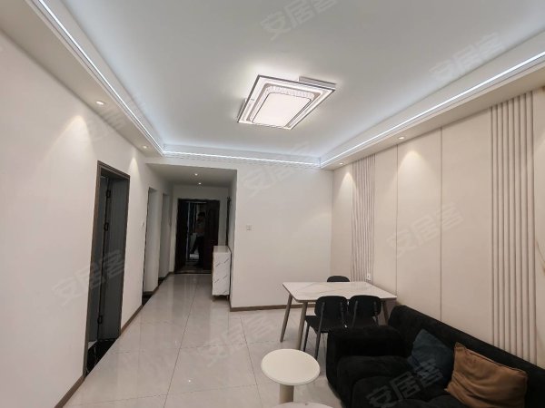 新店雅苑精装二居室，可短租可月付，温馨舒适家的归属感，