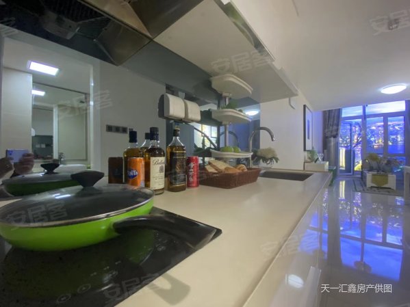 59万loft,崂山科技大旁边11号地铁线,远观海景公寓现房,鲁商蓝岸丽舍