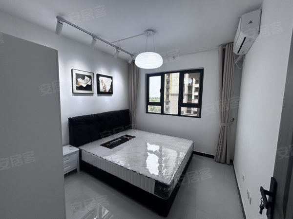 湖畔书香出租_全屋高级装修_氛围感拉满采光通透好停车可短月付