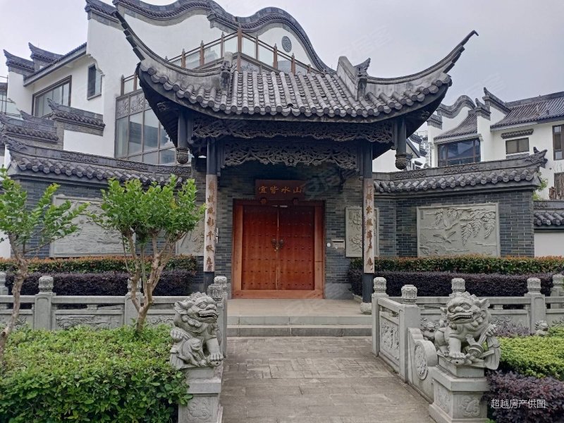(独栋)棠溪人家,徽派别墅群,618平小区中间位置,满五年.
