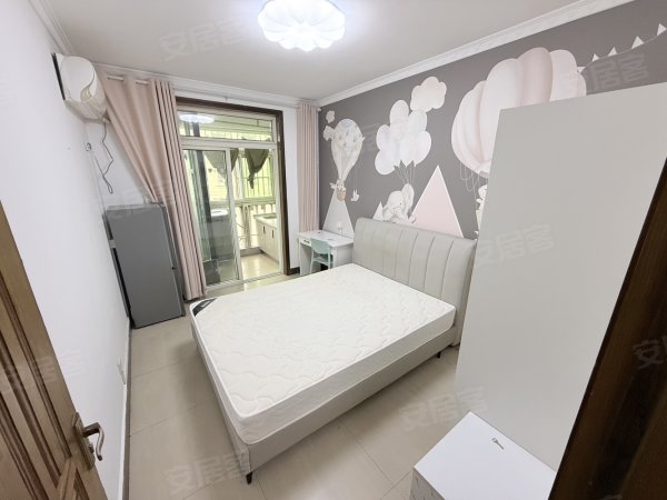 师范学院_紫云花园单间独卫出租_女生多_包物业_民用水电
