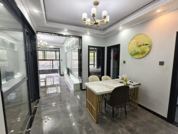 精装两室一厅_定制家具_南北通透_拎包入住