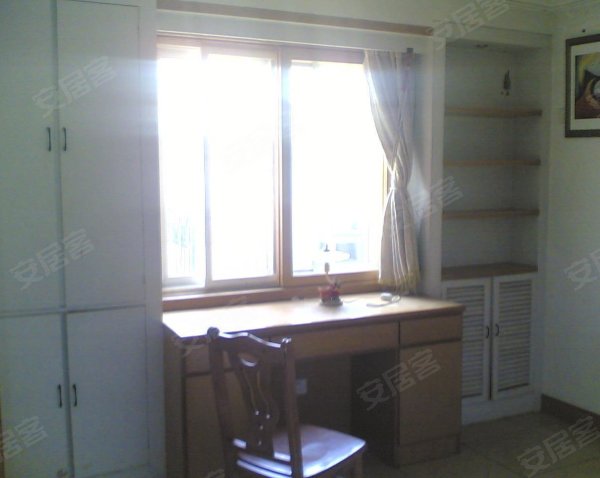 商铺的房产证未满2年现在出售要交多少税