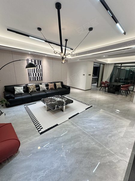 真图实拍_落地窗中铁璟和院一梯一户大四房_可月付_全屋定制柜