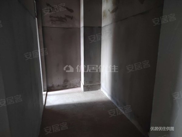 68万买城南轻轨站附近标准2房,清水单价只有8千多,光亮天润城西苑二手