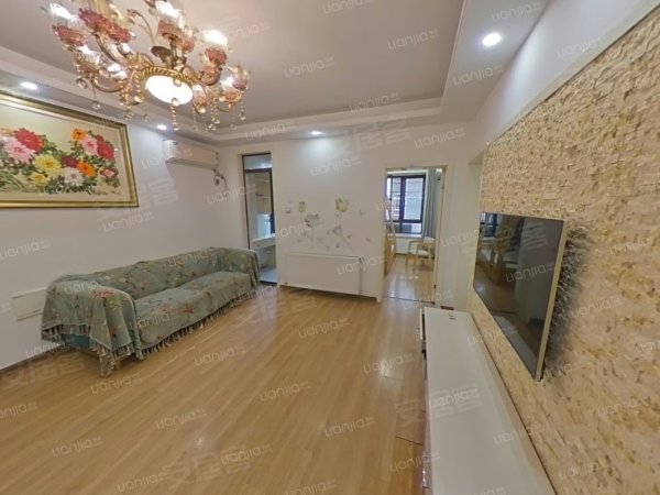 真实两房，自住精装的，玫瑰绅城花园