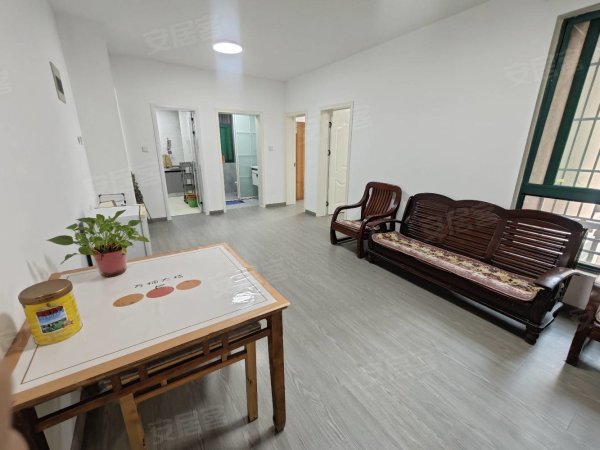 大兴新居精装修二居室出租