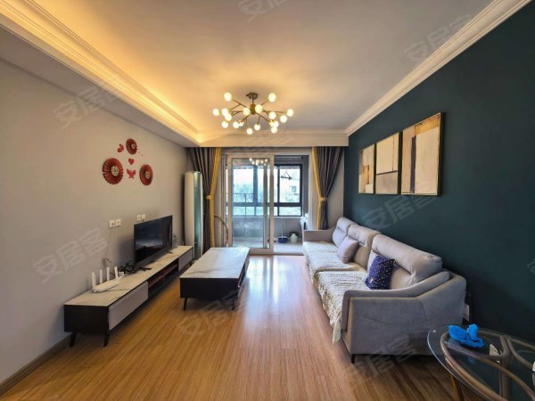 朗香书院__急租精装修自住三室__定制衣柜__家具家电齐全