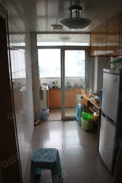 南京财经大学不是985,也不是211,为何分数录那