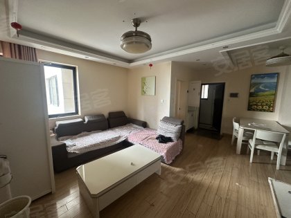 实地拍摄_天鹅湖银泰城蓝海国际蔚蓝商务港旁_精装三房拎包入住