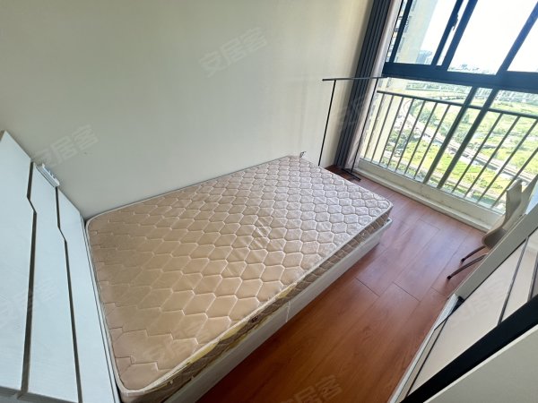 地铁口_京东方附近精装一室单间_押一付一_随时看房