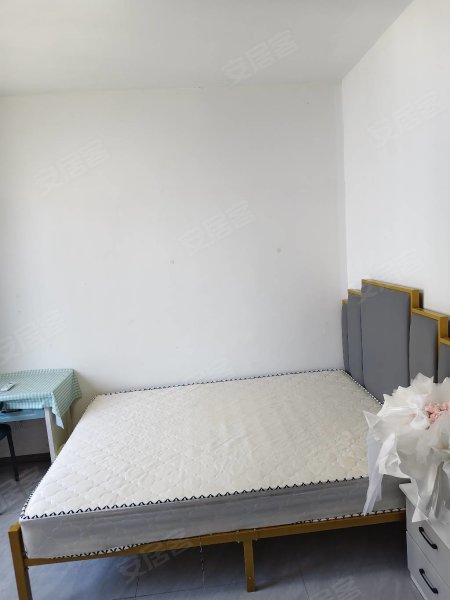 维信诺安徽职业技术学院附近，少荃湖黉街附近，可短租，拎包入住