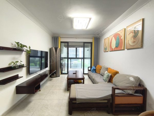 华地紫悦府__急租自住三室全屋空调_定制衣柜__家具家电齐全