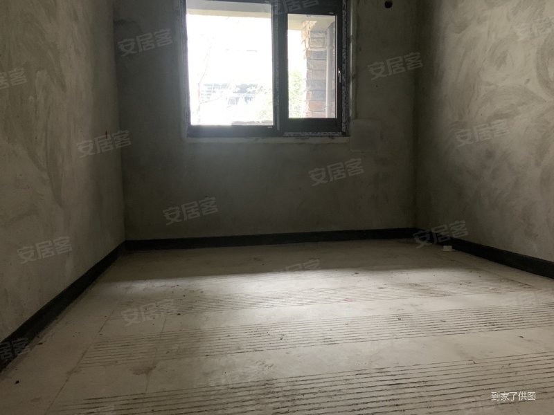 琅樾江山4室2厅2卫151.14㎡南北160万
