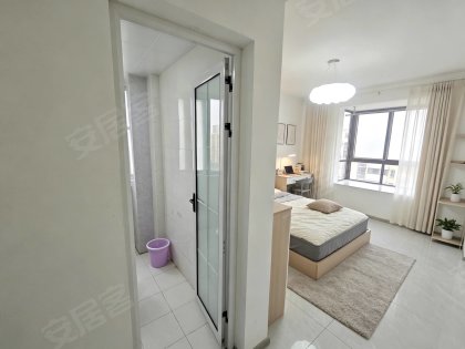新东方走路100米，中寰。京华世家，主卧独卫，葛大店，万象汇
