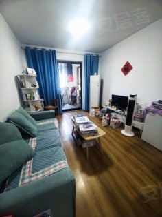 大富鸿学府三室两厅精装自住房陪读住家上班50中，小学环境好