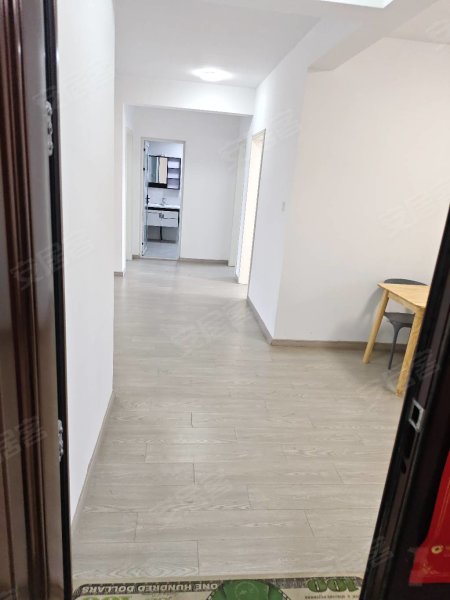 奥特莱斯__科大讯飞__中安创股__三只羊__青龙岗地铁附近