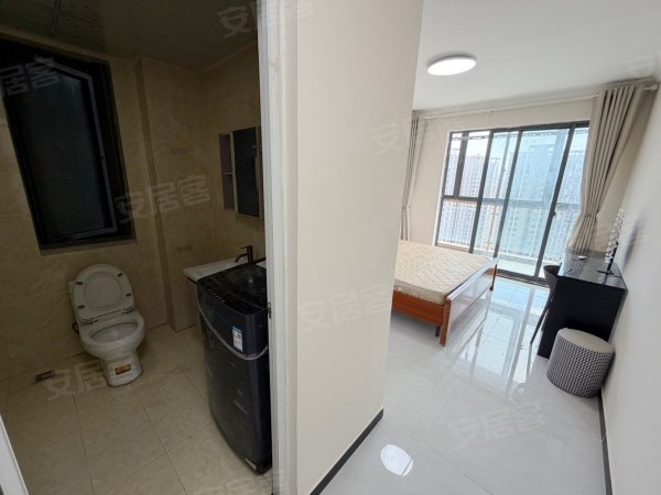 绝版振徽苑主卧独卫带阳台_方圆荟金融港旁_近悦方滨湖医院