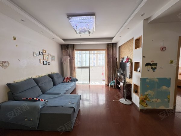 实拍_洪岗地铁口海卉花市大唐国际华府骏苑整租两室_多套可选