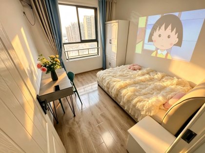 本人自己家房子（一个月起租）民用电5毛方圆荟，城市天地，人保