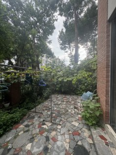 维也纳森林花园_一楼带院子_精装修_采光好_3室1厅1卫
