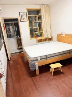 西园新村小学旁边二室一厅精装陪读住家离中学，小学非常近低楼层