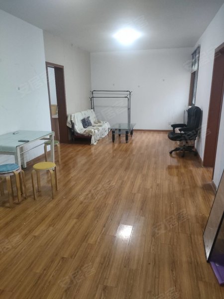 和谐花园_电梯房_拎包入住_阳光充足