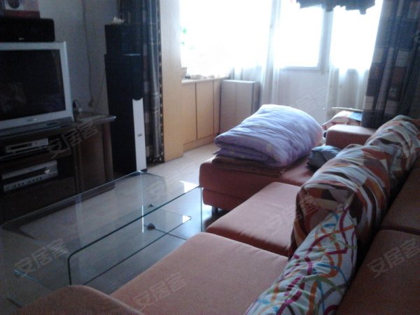 “二手房翻新真后悔！装修完住了仨月就返工？先看这15个‘后悔坑’再动工——少花冤枉钱，住得更省心”