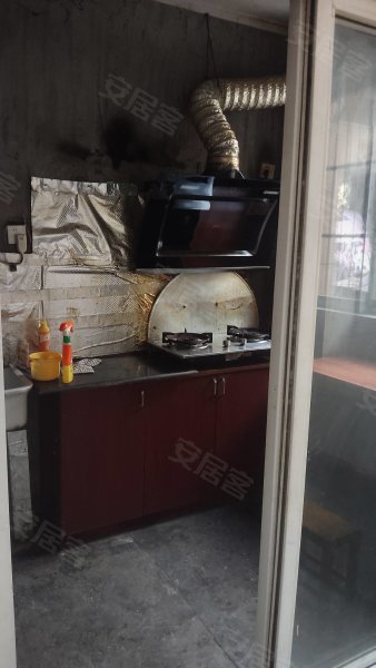 福禄园D区_一楼出入方便3室1厅1卫_代收快递_家电齐全