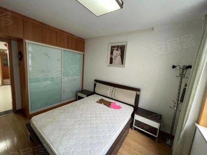 美湖小区_家具家电齐全_随时看房_户型好_地段好_拎包入住