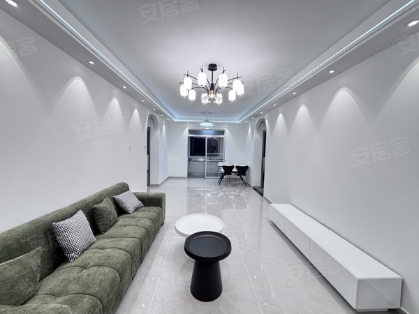 鹤翔园精装三室，国轩京东房佳海维信诺，可短租，采光好拎包入住