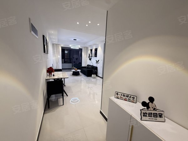 包河工业园_云川雅筑_精装两室加衣帽间_可短租可月付_汽车城