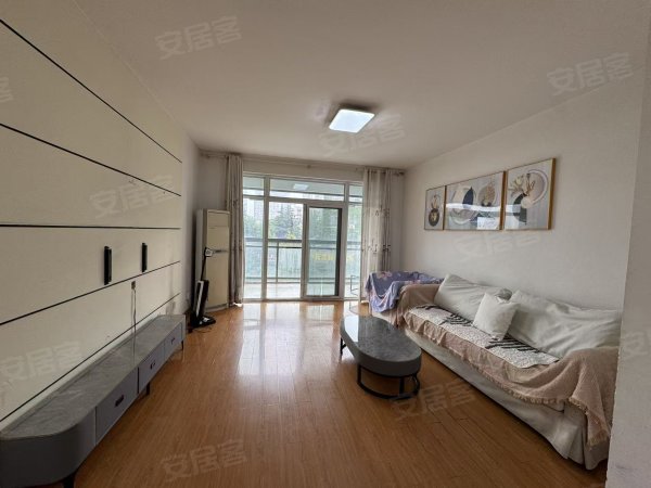 蜀山区三户室116.80平米正南4层