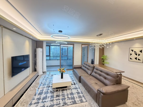 龙湖景粼玖序_一梯一户大平层_横厅三房_可押一付一_拎包入住
