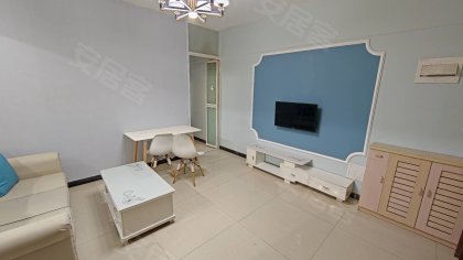 东五里街三里街吾悦广场大东门步行街可短租压一付一随时看房