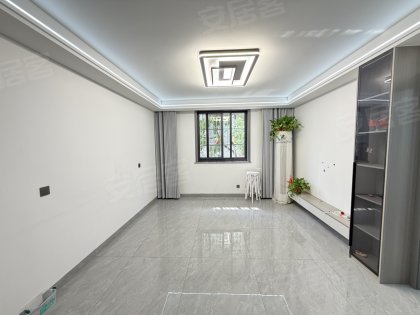 本人实拍无虚假宣传_西七里塘地铁口_凤凰城_淠河路美食街