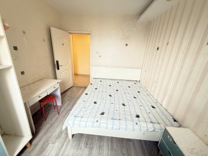 全女生干净整洁通风好，步行街旁恒大周边可短租可月付多套可选