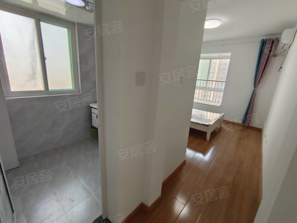 实景图_独卫主卧_0佣_可短租月付_荣城南苑二期_菱湖地铁口