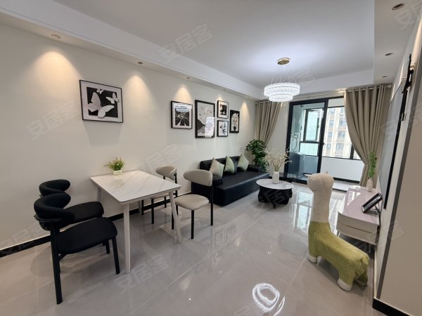 月付_湖畔书香_精装修省府东地铁口_金融港方园荟悦方拎包入住
