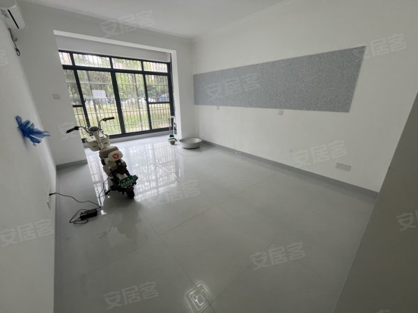 新店花园(1-11栋)_电梯房_拎包入住_2室2厅1卫