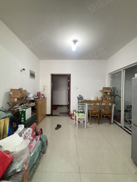 （一室一厅整租_全屋地砖）兴漕新居_民用水电_近保利市二院